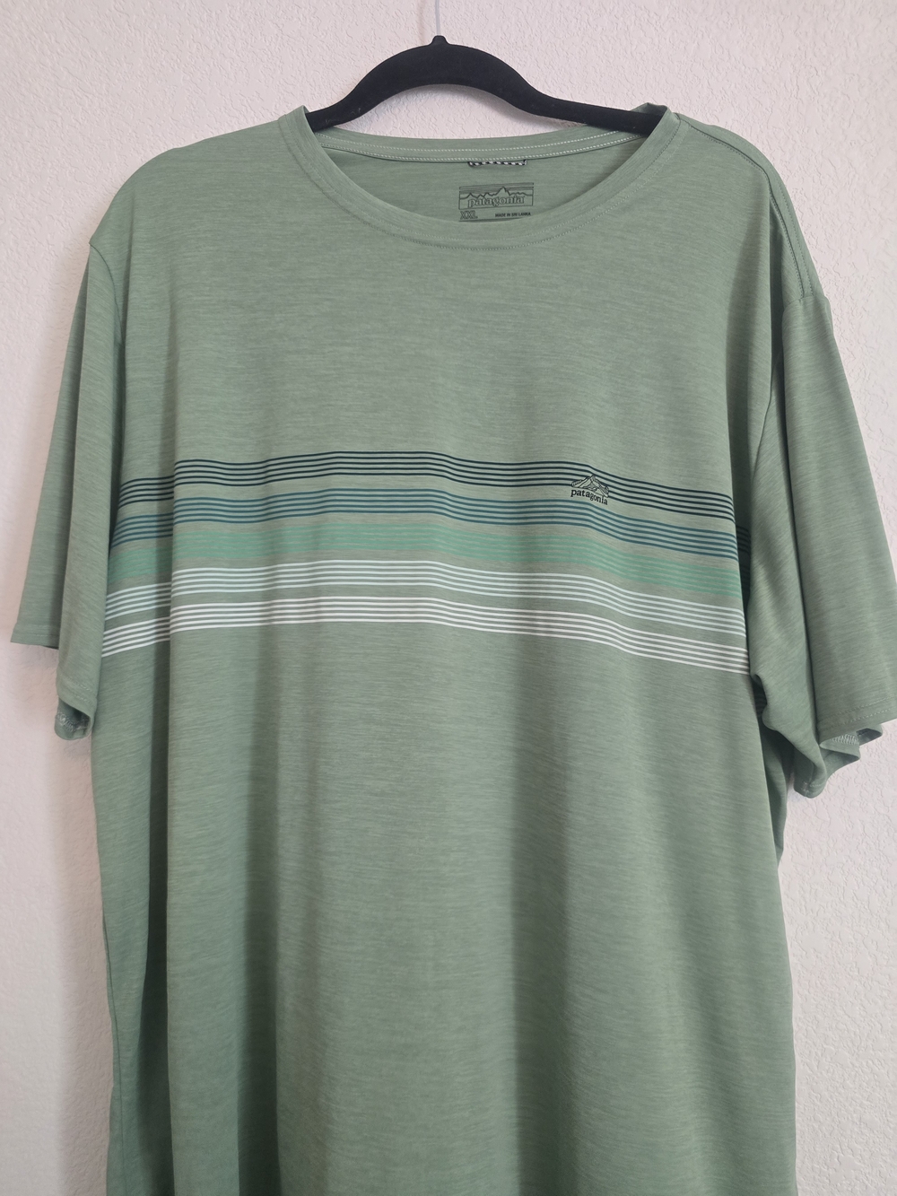 Patagonia Men's Sage Green Striped Crew Neck Shirt Size XXL